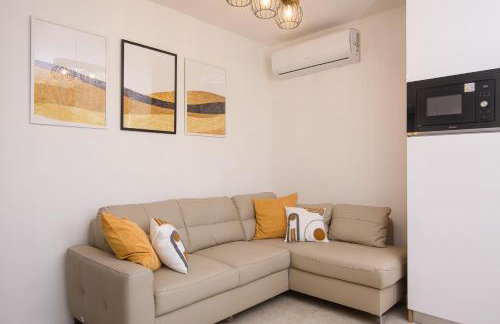 Villa Barbara & Zoran with heated swimming pool - Photo 34