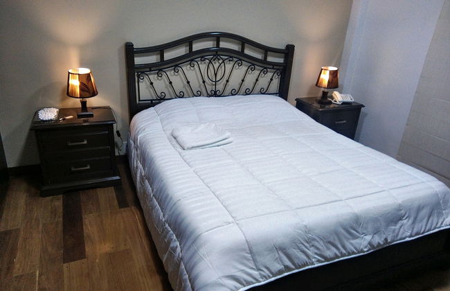 Minimalist Apartment - Photo 7