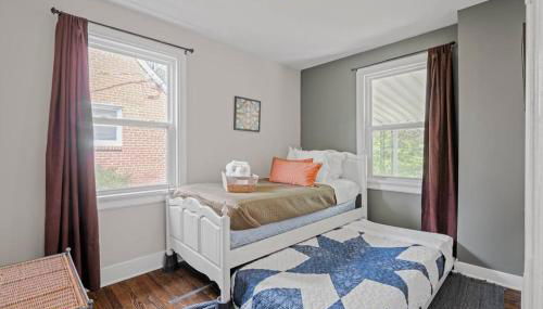 Private House + Yard Central Location to all RVA - Foto 2