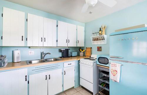 Lemon Bay Hideaway, Retro Beach Bungalow - Foto 37