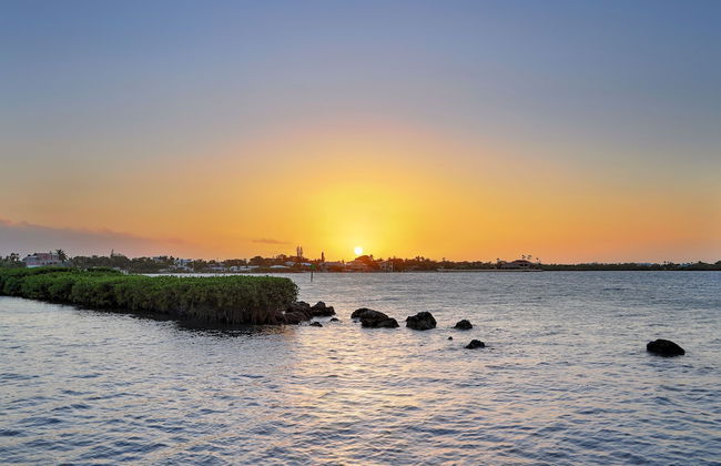 Waterfront Luxury Villa With Sunset Views And Boat Slip 3 Bedroom Townhouse by RedAwning - Foto 39