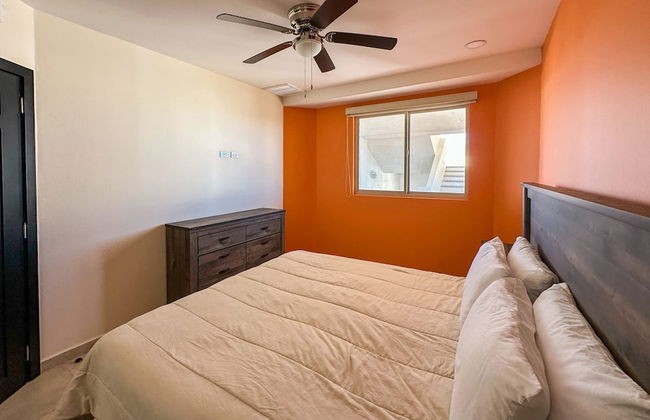 Poolside Family Retreat 2BR Condo - Foto 20