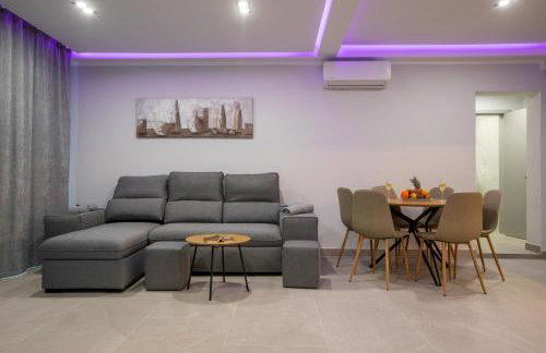 Apartamento de Lujo con Jacuzzi Privado, Piscina y Vistas al Mar - Foto 20
