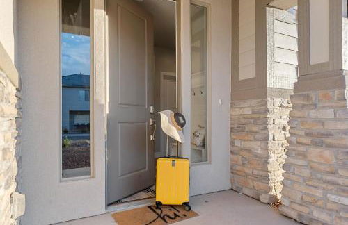 Zion Village Resort 2053 Brand New Home!! Private Pool, Hot Tub, and 35mins from Zion National Park - Foto 9