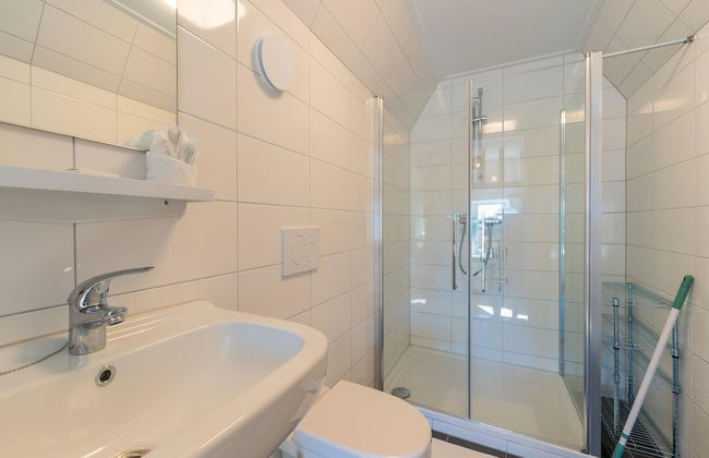 Modern Renovated Apartment in the Heart of Sneek - Foto 15