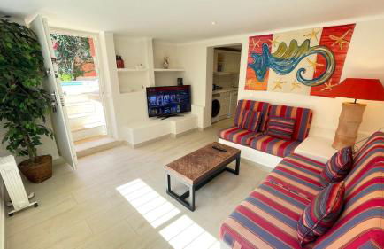 Studio with Private Swimming Pool and Garden - Foto 8