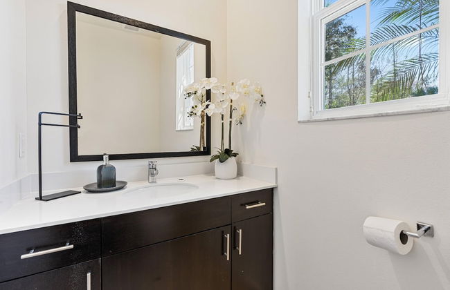 Private Hot Tub 3-bedroom 8 Miles From Disney - Photo 58