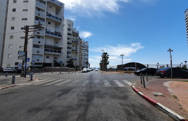 Masaryk Musk in Bat Yam - Foto 23