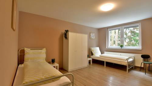 Appartements Kirchstraße Ohrdruf - Photo 2, wardrobe