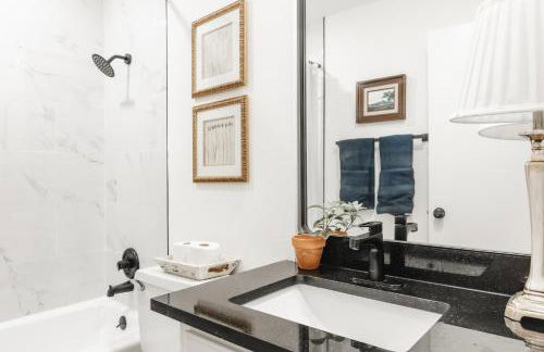 Japanese Wabi Sabi Zen Beauty at SoCO, Downtown - Foto 27