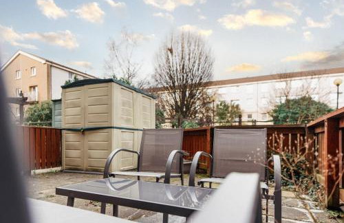 Spacious 3 Bed Home in Glasgow City With Free Parking - Foto 23