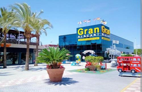 Bungalow adaptado, terraza muy grande y soleada. - Foto 5