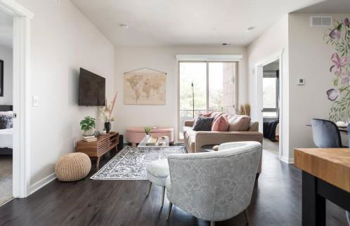 TC Sweet Pea - 2-Bedroom Condo Near Downtown TC! - Photo 9