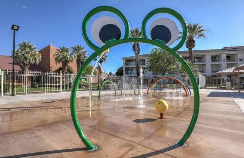 Perfect Family Escape - 3 Bed Condo with Pools - Photo 10