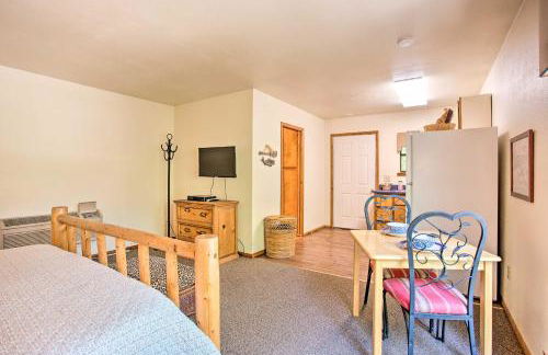 Bright Davis Escape with Screened-In Porch! - Foto 4