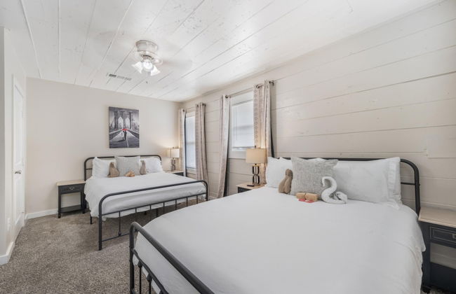 Stockyards- 4min Pet Friendly 3BR Luxe Gem - Foto 42