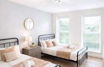 Modern 2BR JQ Apt Free Parking, Wi-Fi - Netflix - Foto 5