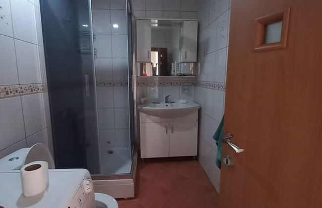 Stunning Color 1-bed Apartment in Skopje - Photo 11