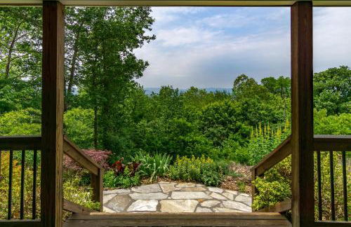 Mountain Over Main Street 5 Min. to Downtown Weaverville, Fire Pit & Views! - Foto 15