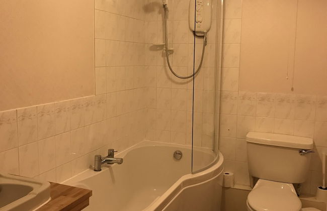 Byrness House - Photo 9