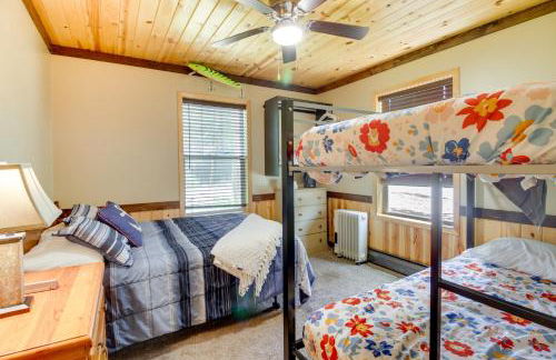 Private Dock Lakefront Family Home in Outing - Foto 18