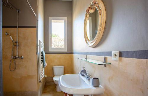 5 Family Apartments with Pool & Large Garden in Historic Pézenas Convent - Foto 28