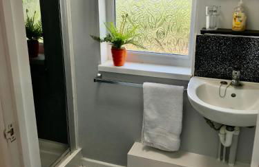 Home from Home in our Self-Contained Annexe - Foto 17