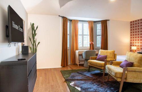 Sparkling Pool Hot Tub Game Room Kids Area - Foto 41