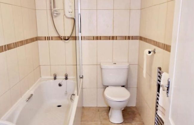 Ground Floor Victorian Apartment - Photo 6