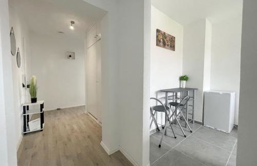 Perfekte 1,5 Wohnung Zentral in Leonberg gegenüber Einkaufzentrum - Foto 13