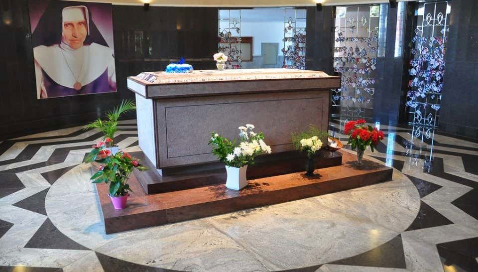 Bonfim Church & Irmã Dulce Sanctuary Tour - Foto 1