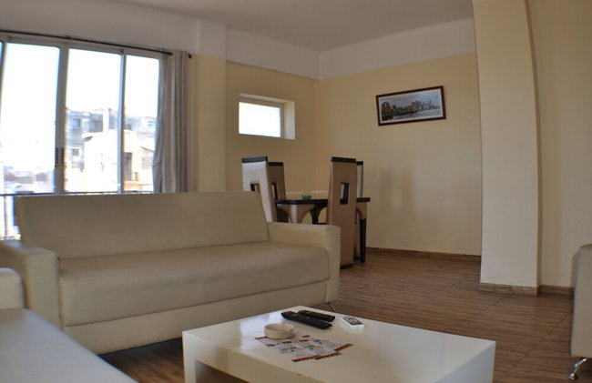 Almendares , Knocking on Cuba - Photo 3