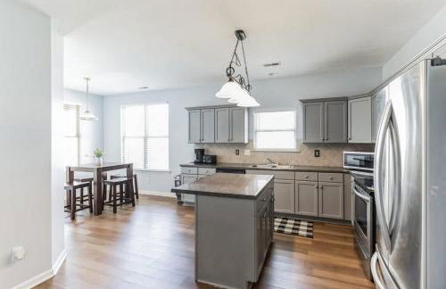 Quaint homey cottage style home in Harvest - Photo 20