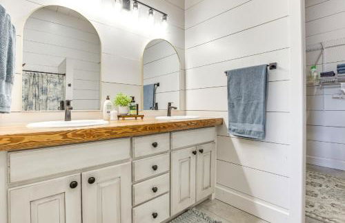 Dock and Panoramic Bay Views Oconto Retreat! - Foto 13