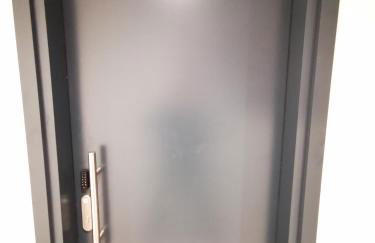 HH 03 by ROCKCHAIR - SUPERHOST Status - Modernes Apartment mit sonnigem Balkon & premium Boxspringbetten in Winterhude - Hamburg Top Geheimtipp - Foto 24