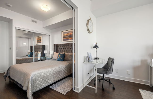 Maple Leaf Square - Photo 58