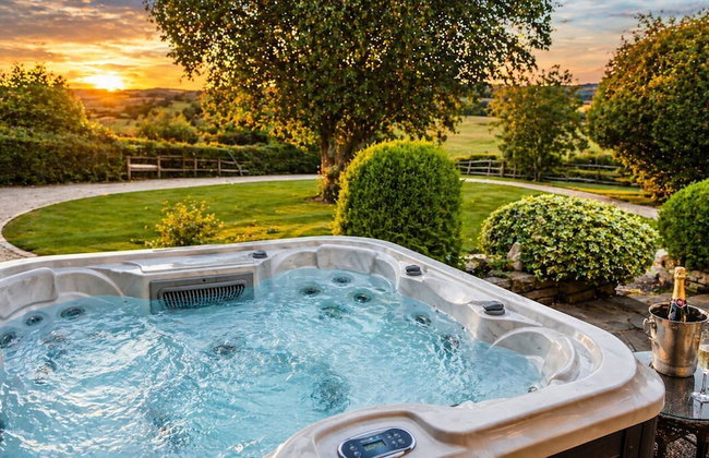 Arden Hill Farm House - Sleeps up to 16 - Snooker Table - HOT TUB - Foto 33