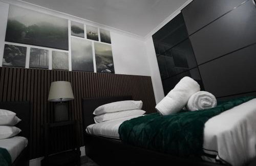 Premium 3BR House - Loughton - by Rent Squared LTD - Foto 78