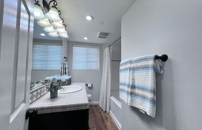 Lovely Anaheim Pool Home 1 Mile to Disney - Foto 13