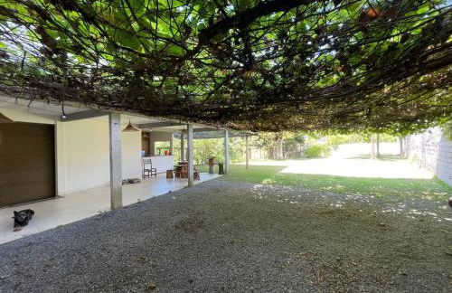 Casa em Iriri com um espaço amplo e arejado - Foto 7