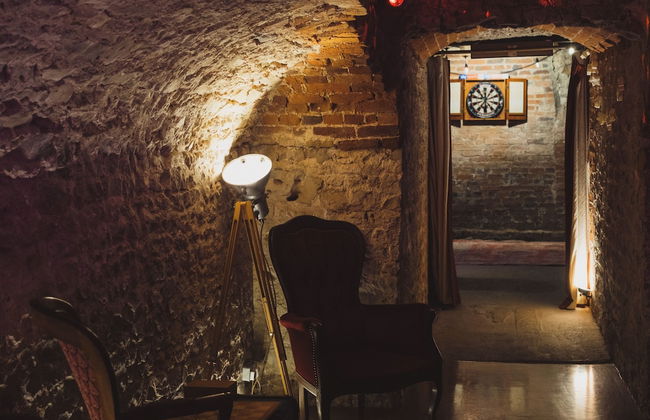 Luxury House Sleeps 14 With Secret Bar Near Bath - Photo 22