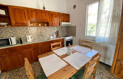 Demie and George Ηouse - Foto 37