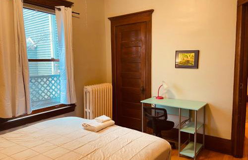 Clover Apartment in Blue House on the Park - Foto 16