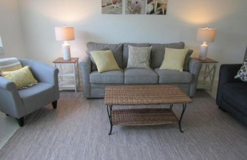 Steps from the Gulf of Mexico - Photo 1