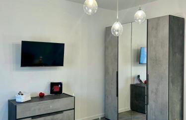 De Mio's Apartment - Photo 20