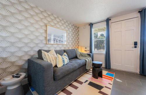 Beachside Bliss -Unit 1 - Walk to Ocean & Restaurants - Foto 6