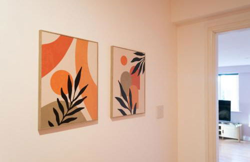 Central Manchester Gem with Stylish 2BR Retreat and Free Carpark - Foto 37