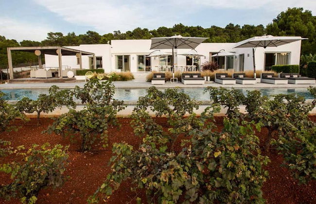 Gorgeous Villa With Views - Foto 29