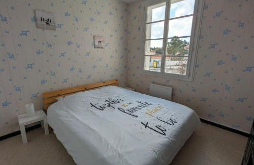 Family cocoon by the sea - Photo 10