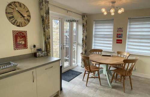 Peak View - Modern Cottage - Photo 14